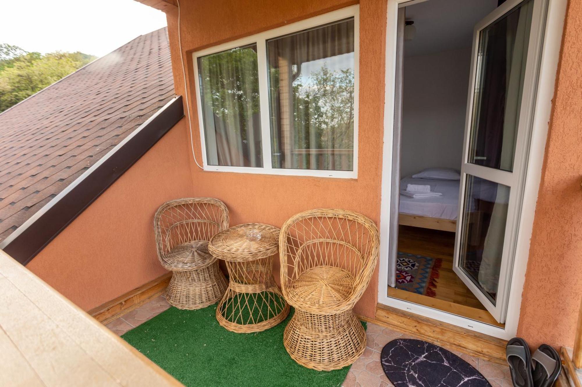 Casa Rumelia Paltineni Екстер'єр фото