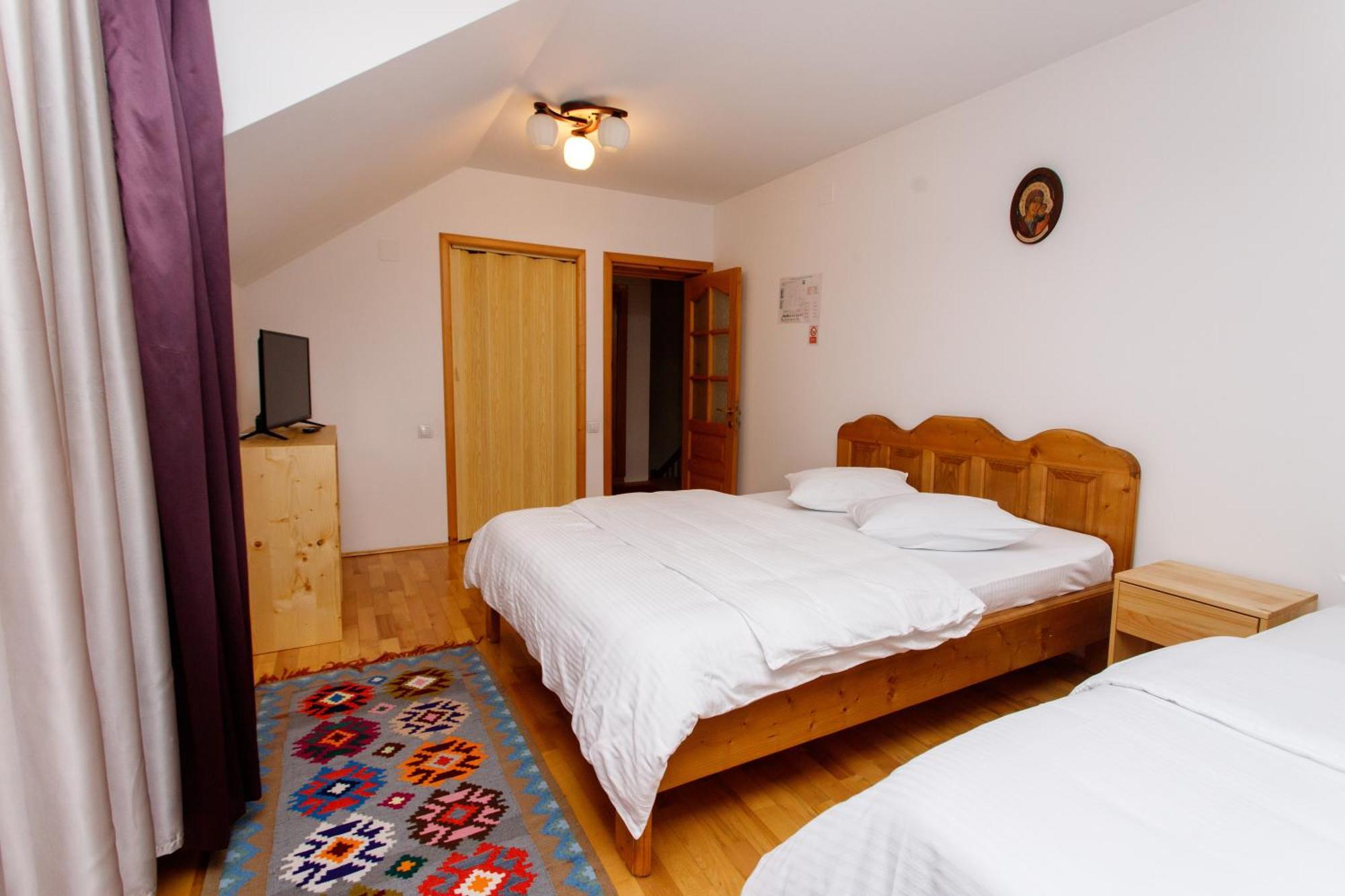 Casa Rumelia Paltineni Екстер'єр фото